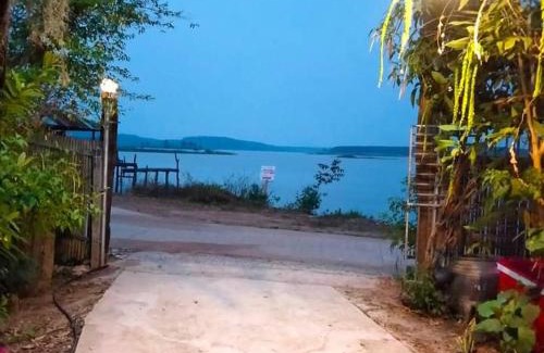 Wang Sam Mo Casa | บ้านสวนริมน้ำวังใหญ่ห้อง a4 วังสามหมอ อุดรธานี