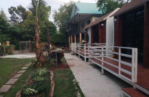 Nong Khai Chalet De Esquí | บ้านสวนวสุธันย์