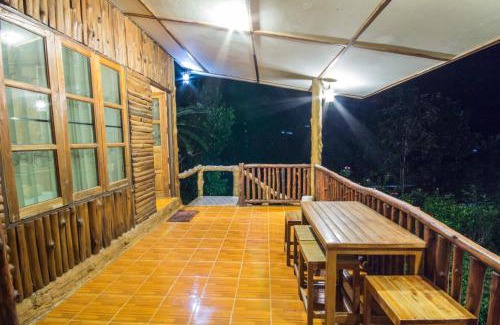 Sado Phong Casa | บ้านสวนศรเพชร