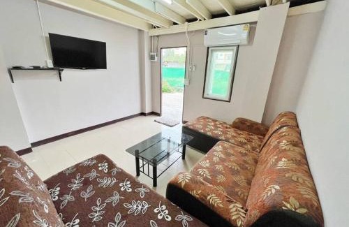 Mak Khaeng Casa | บ้านเช่า Wilai Townhome Udon