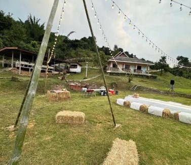 Suan Phueng Casa | บ้านเนินเขา รีสอร์ท&แคมป์ปิ้ง