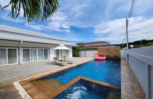 Hua Hin Villa | ปุณิกา พูล วิลล่า หัวหิน Punika Pool Villa Hua Hin