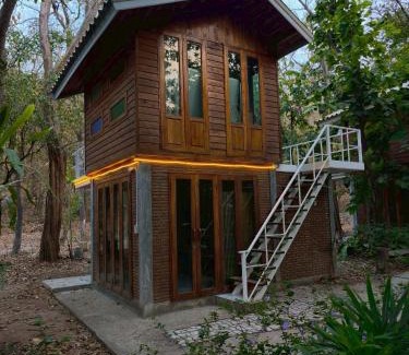 Uthai Thani Casa | พะแวงรีสอร์ท