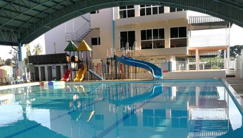 Wang Mai Khon Apartamento | ศุภักษรอพาร์ทเม้นและสระว่ายน้ำ Supakson apartement and pools