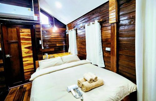 Manorom Casa | สบาย รีสอร์ท หางน้ำสาคร
