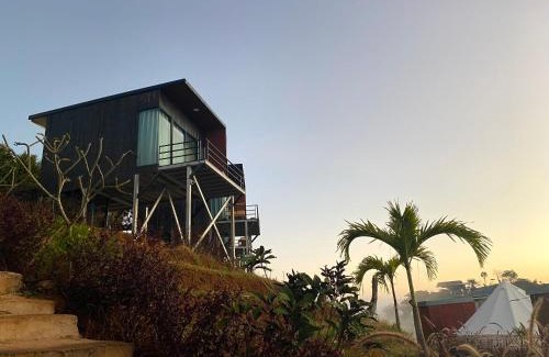 Mae Rim Casa | หลังสวนโฮมสเตย์ ดอยม่อนแจ่ม