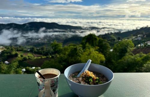Mae Rim Hotel | เขาเเสงจันทร์ ม่อนเเจ่ม