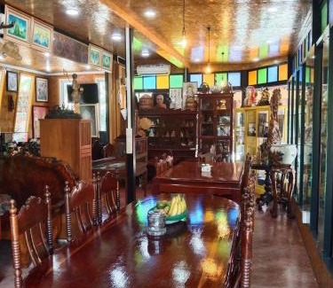 Amphawa Casa | เฟื่องฟูโฮมสเตย์ ตลาดน้ำท่าคา อัมพวา