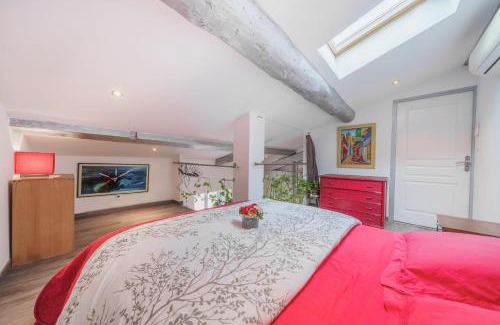 Les Grands Carmes Apartamento | ღ LA CHARMERIE Duplex climatisé à 5min du Vieux Port