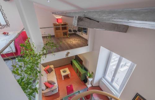 Les Grands Carmes Apartamento | ღ LA CHARMERIE Duplex climatisé à 5min du Vieux Port
