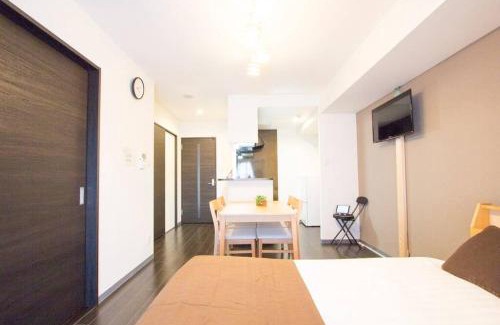 Shiroishi Apartamento | ようこそ札幌へ! 大通公園まで地下鉄10分 定員6名 fireTV完備 1階はセコマ