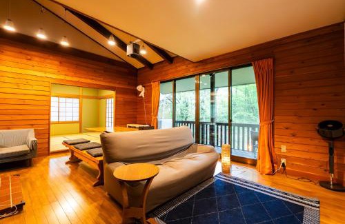Tsumagoi Casa | クラレンス-森の中でBBQと4Kプロジェクターが楽しめる北軽井沢の貸切Villa-