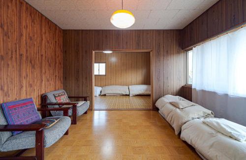 Maibara Casa | ゲストハウス メグルヤ 中山道柏原宿
