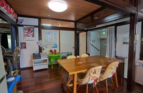 Nakasonecho Apartamento | コザを楽しむ一軒家 Kaeruhouse