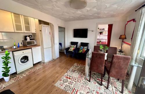 El Besos i el Maresme Apartamento | ツ Affordable Comfort in Besòs Mar