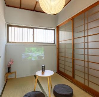 Utazu-cho Apartamento | 一棟貸切宿 Shiyon, 60-year-old renovated private house