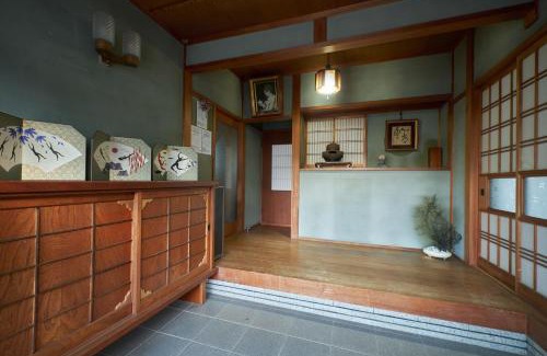 Shimosato Casa | 一棟貸自炊可-海辺の古民家で楽しむ昭和ライフ-熊野古道歩きの拠点に-Wi-Fi-駐車場2台無料