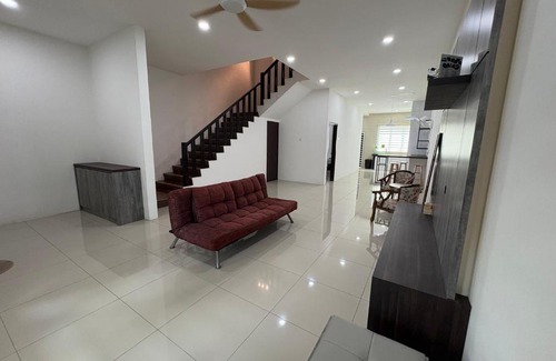 Menglembu Casa | 万里望 Menglembu Bestari Homestay