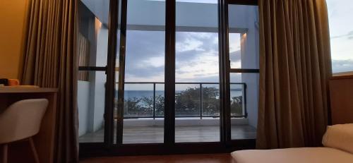 South Beach Casa | 上圓旅店 到沙灘,7-11只要3分鐘