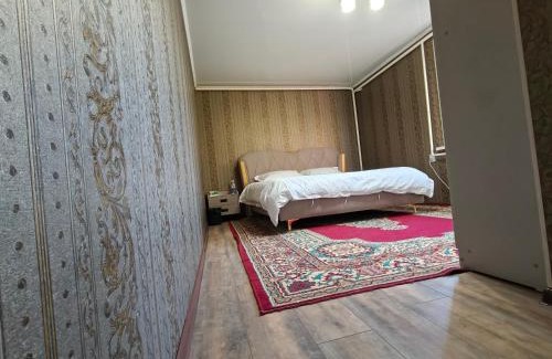Sverdlov District Cama Y Desayuno | 光哥民宿