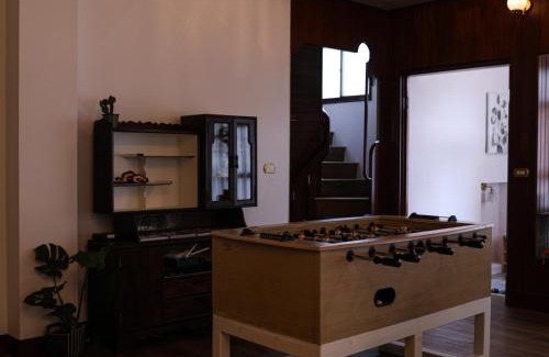 East District Villa | 包棟-事務所洋樓 The Remote Living-台南獨棟古典洋樓8-10人 停四台車