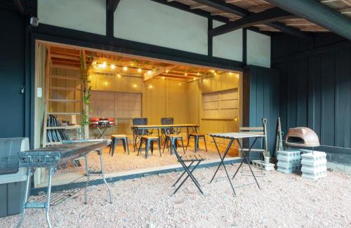 Isumi Casa | 古民家ワーケーション ふふ庵｜駅徒歩5分｜ゆる旅｜屋根在りBBQ施設｜テレワーク