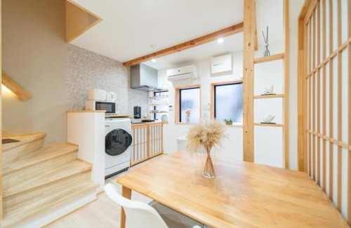 Shimogyo Apartamento | 夏様五条丹波口 Modern Kyoto Townhouse, Whole House