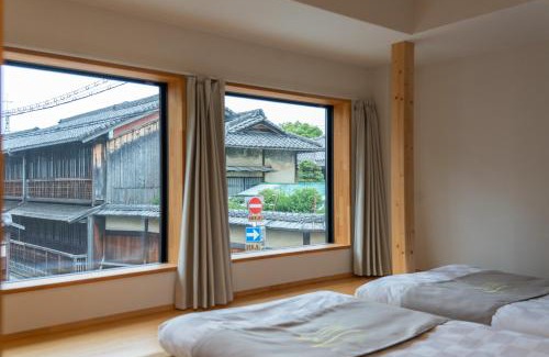 Shimogyo Apartamento | 夏様五条丹波口 Modern Kyoto Townhouse, Whole House