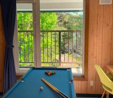 Furano Casa | 大人数の家族旅行に！BBQ/シアタールーム/カラオケ/日本庭園