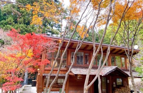 Tsuru Casa | 大自然の貸切Villa 都心から90分 最大10名 貸切サウナ 完全プライベート空間