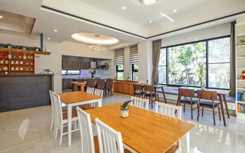 Wujie Cama Y Desayuno | 宜蘭莫內花園城堡