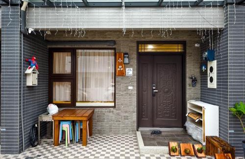 Wujie Apartamento | 小品包棟民宿4-18人一一近傳藝親水公園羅東夜市