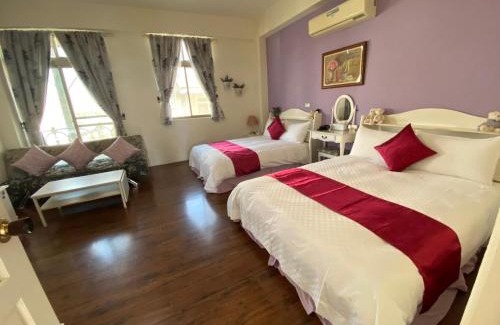 Hualien City Centre Casa | 小城堡民宿Little Castle hotel 19窩窩近東大門夜市好停車