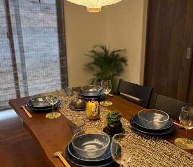 Kawagoe Casa | 川越の家夜風 小江戸観光に最適 川越市駅5分 庭付き新築一軒家 Bbq可 最大12名 駐車場2台小型車のみ