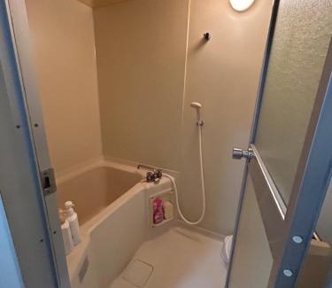 Hikone Casa | 彦根びわこホテル裏のマンション 一室貸し切り50台無料駐車場付き台所あり自転車貸出可 BbQ可 ペット同伴可
