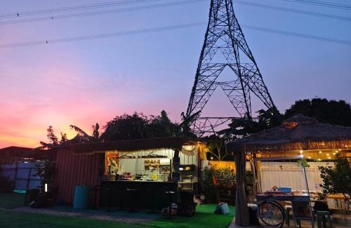 Yuen Long Otro | 復古車露營住宿