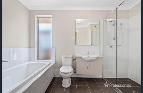 Marsden Park Casa | 整套别墅出租 holiday house for rent