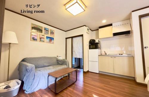 Nakano Apartamento | 新宿, 歌舞伎町まで電車11分丨独立キッチン, バスルーム丨最大4名丨新規リノベーション済丨庭付きShinjuku, Kabukicyo 11 mins丨Private kitchen and bathroom丨Up to 4 guests丨Newly renovated丨Garden villa