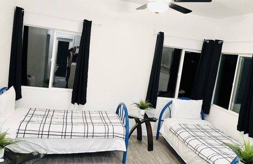 North Clairemont Casa | 新建独立屋Newly Constructed Home 4B2B by UCSD LaJolla DelMar SeaWorld Zoo