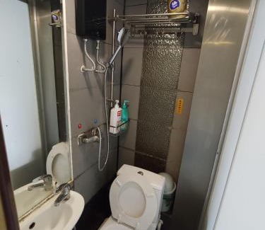 Mong Kok Casa | 旺角核心 步行3-5分钟到地铁 1-3人温馨房 免费高速WiFi Mong Kok Heart 3-5min Walk to MTR Cozy 1-3P Room Free High-Speed WiFi