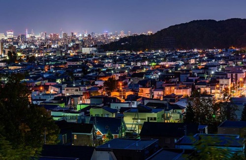 Nishi Casa | 札幌西野夢幻夜景附庭院 Sapporo Night View House