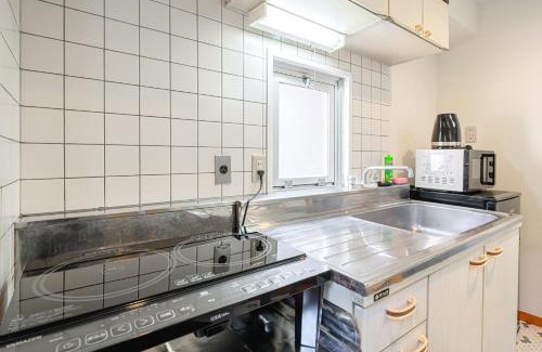 Sasazuka Apartamento | 東真ビル2階 笹塚駅から徒歩4分