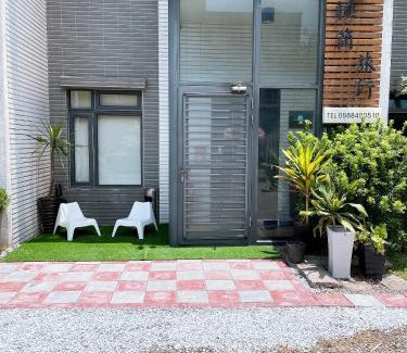 Wujie Casa | 極簡旅行民宿 Simple Travel B&B