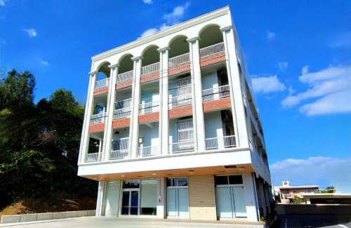 Kadena-cho Apartamento | "沖縄の美ら海をイメージしたコンセプトルーム, 100インチスクリーン&,プロジェクターで映画三昧!, ゆったり64平米2LDK" Villa Blu Okinawa Chatan 3-3 ヴィラブルー沖縄北谷3-3