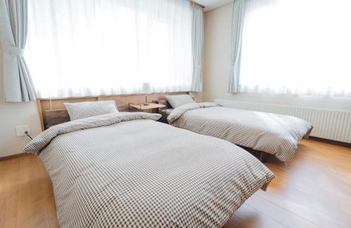Naie Casa | 泊まれる音楽室 The Music Room-inn