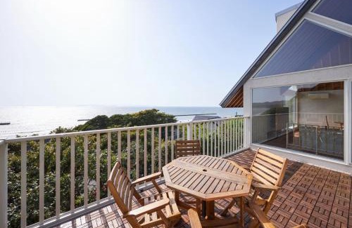 Futtsu Casa | 波の音テラス富津ー海眺望グッドデザイン受賞別荘を最大8名1棟貸切