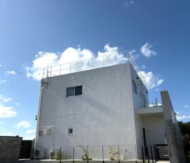 Miyakojima Villa | 海の見える宿ドルフィン