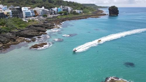 Sail Rock Beach Casa | 海灘戀情 Beach Love 近沙灘-國旅卡特約商店 陽台房 希臘地中海風格