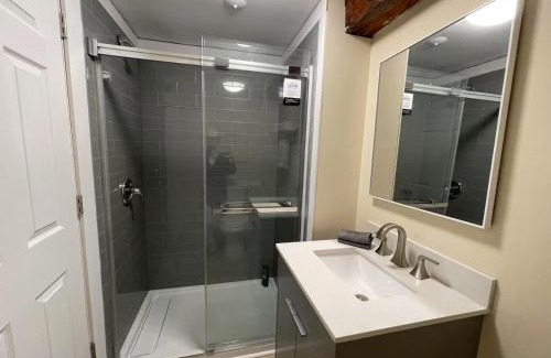 Queens Square Casa | 港湾之家