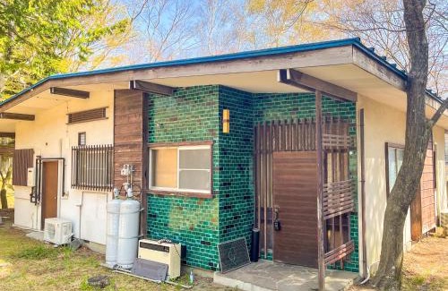 Fujikawaguchiko Villa | 湖畔に佇む河口湖を一望できる絶景の宿 湖畔コテージ smile